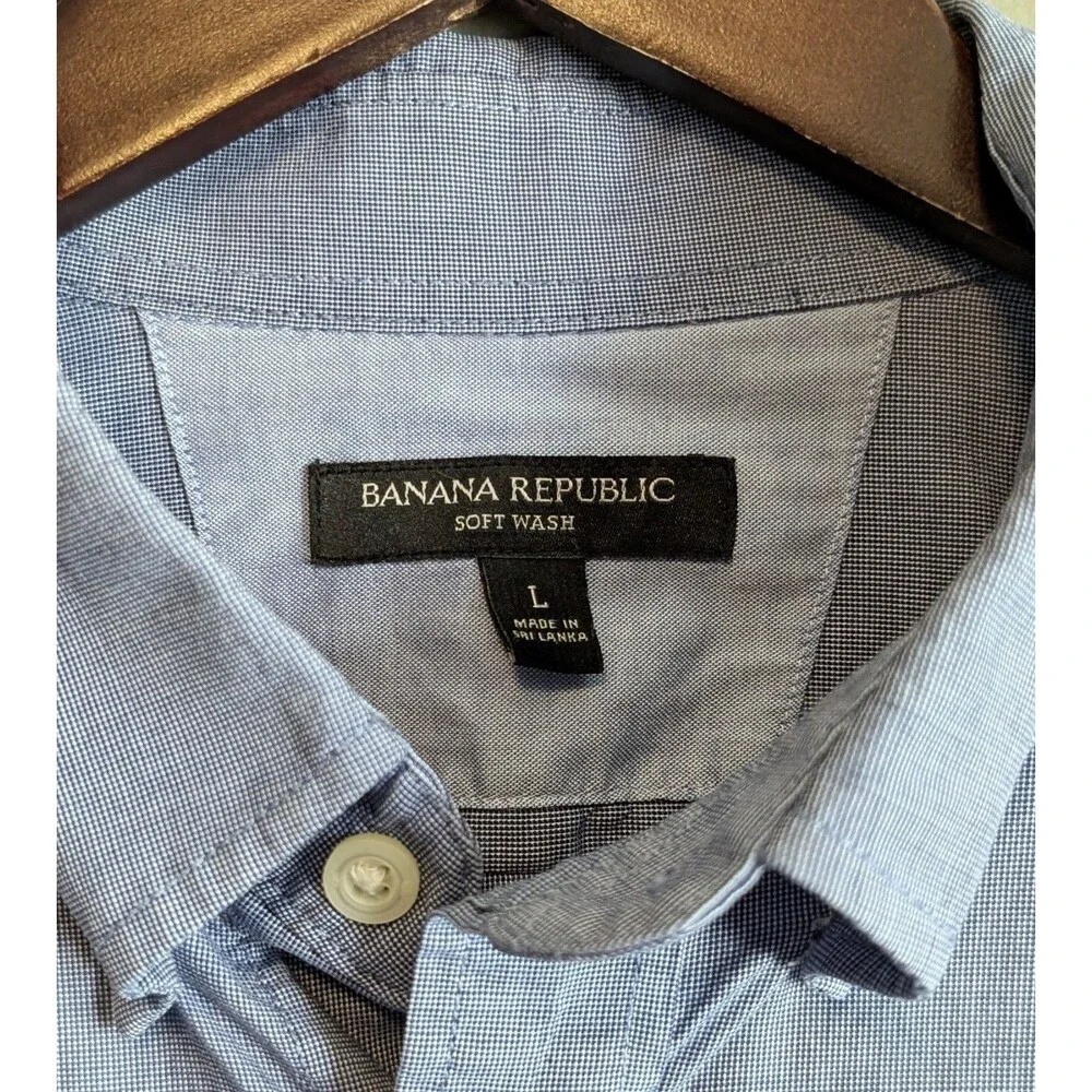 Banana Republic Mens L Large Soft Wash Blue Dress Shirt Button Down Long Sleeve